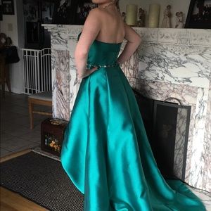 Emerald green hi low hemline MacDuggal dress